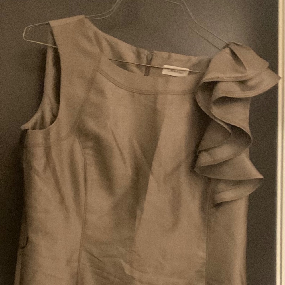 Calvin Klein deep platinum knee length dress with ruffle sleeve